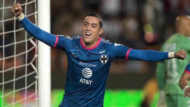 Funes Mori marca gol a Pachuca.