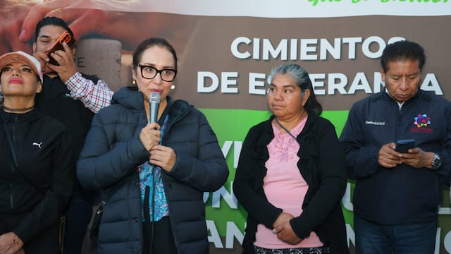 Azucena Cisneros entrega calles de concreto hidráulico en San Andrés de la Cañada