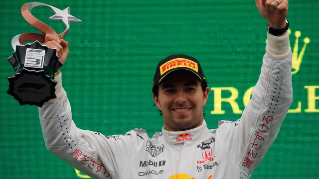 Checo Pérez celebró su tercer lugar en el Gran Premio de Turquía