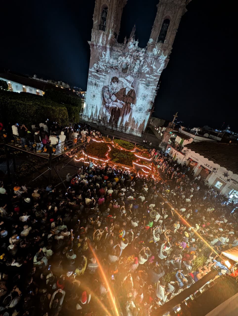 Guerrero celebra el Día de Muertos con 95% de ocupación hotelera.