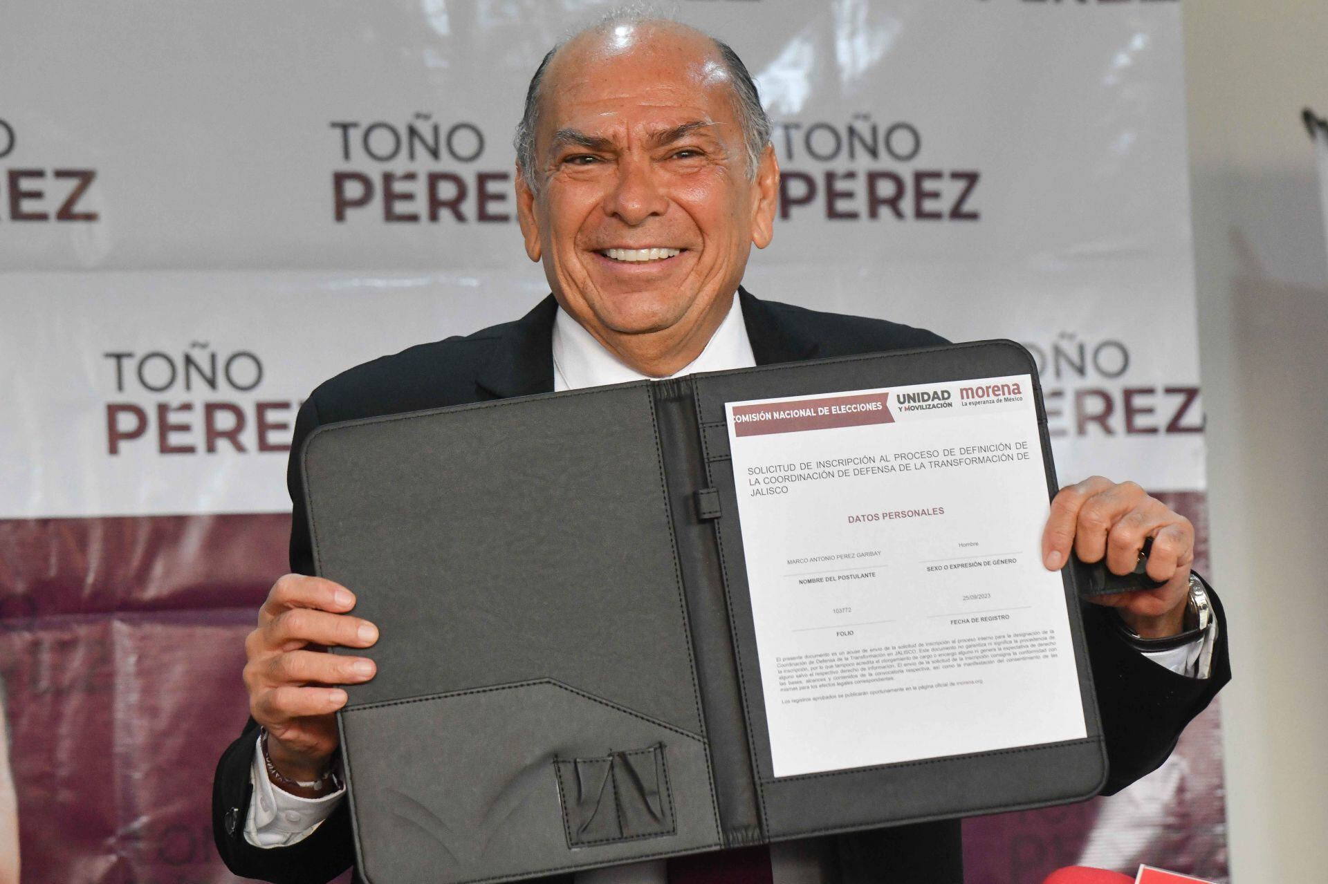 Antonio Pérez Garibay, diputado de Morena, anunció su registro como aspirante a candidato a gobernador de Jalisco por Morena