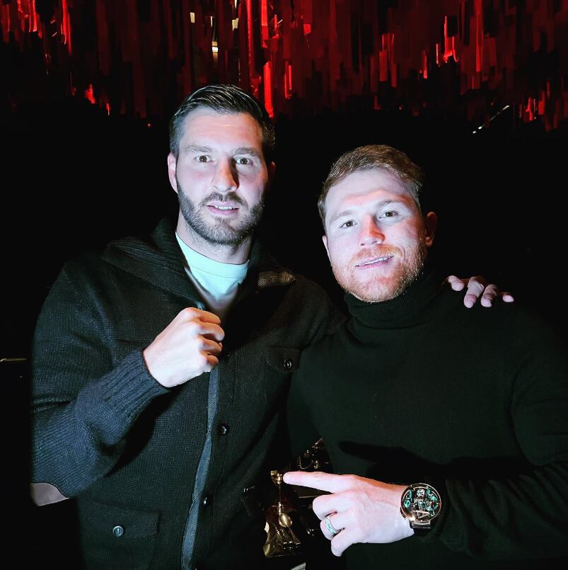 Canelo Álvarez y Gignac en una fiesta