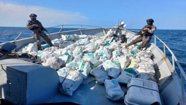 Decomisan cocaína en El Salvador