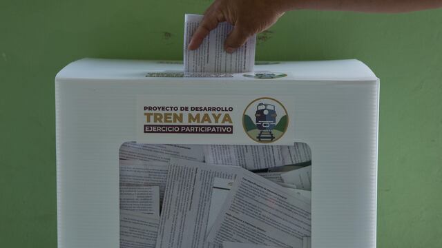 Consulta por Tren Maya. Oposito denuncia amenazas.