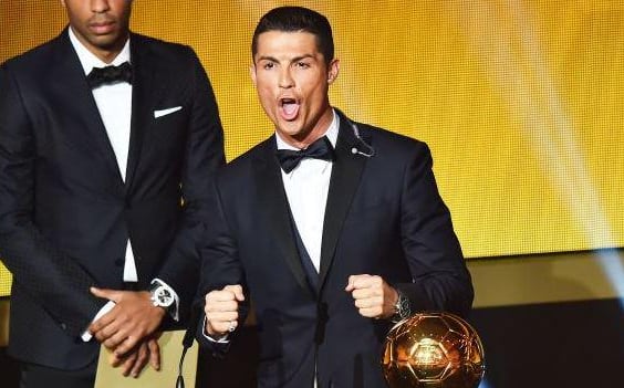 Cristiano Ronaldo tras ganar el Balón de Oro.