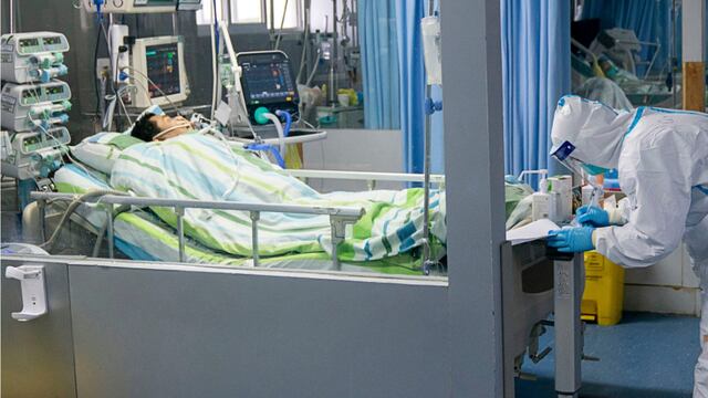 Paciente de coronavirus. Paciente de 100 años curado.