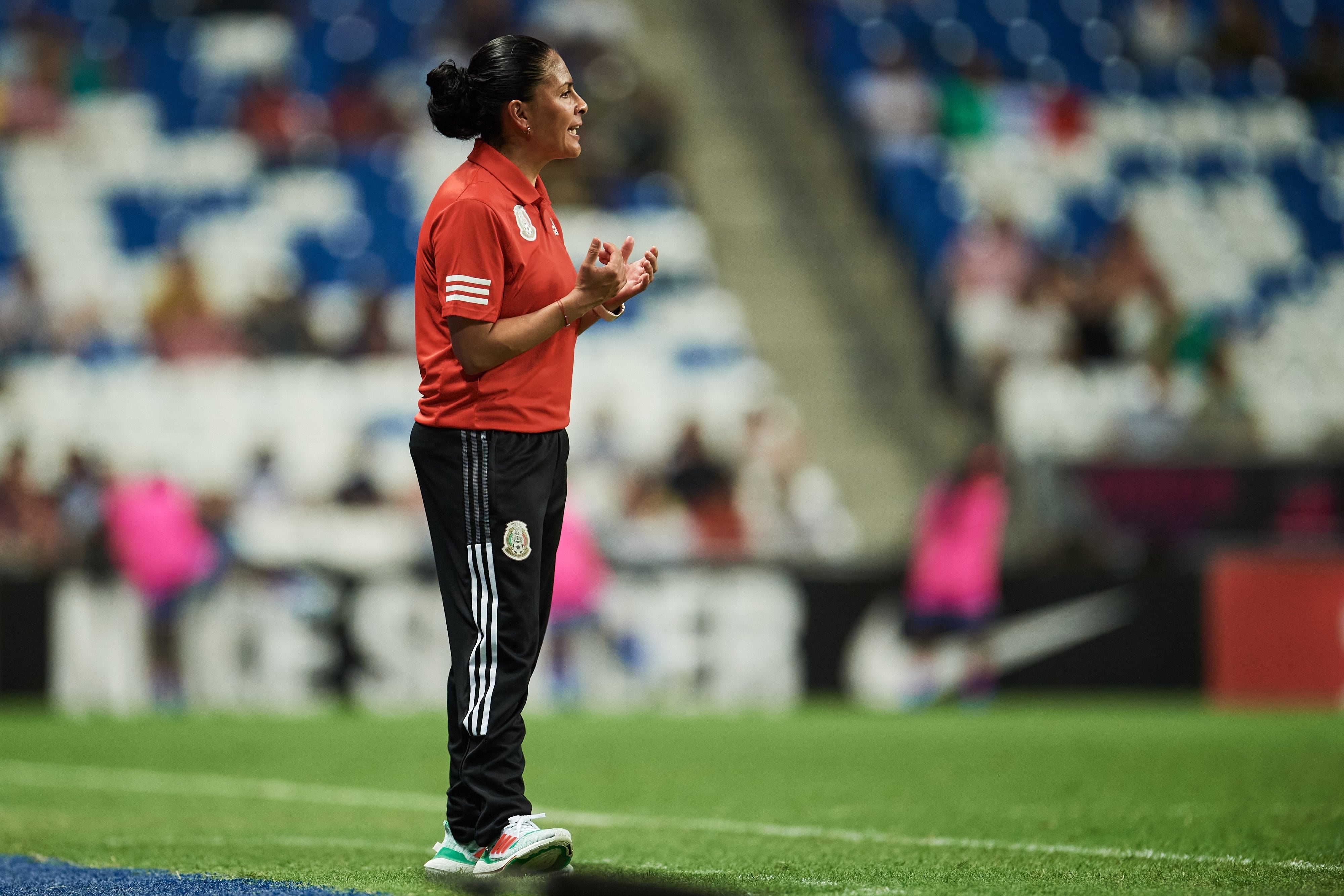 Mónica Vergara sabe que su puesto como entrenadora de la Selección Mexicana Femenil, no está asegurado.