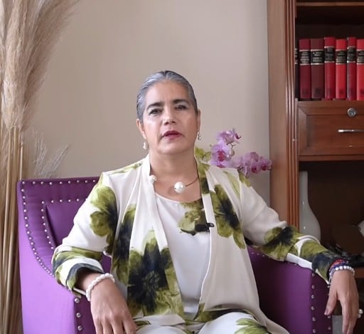 Luz María Zarza Delgado, aspirante a encabezar la FGR