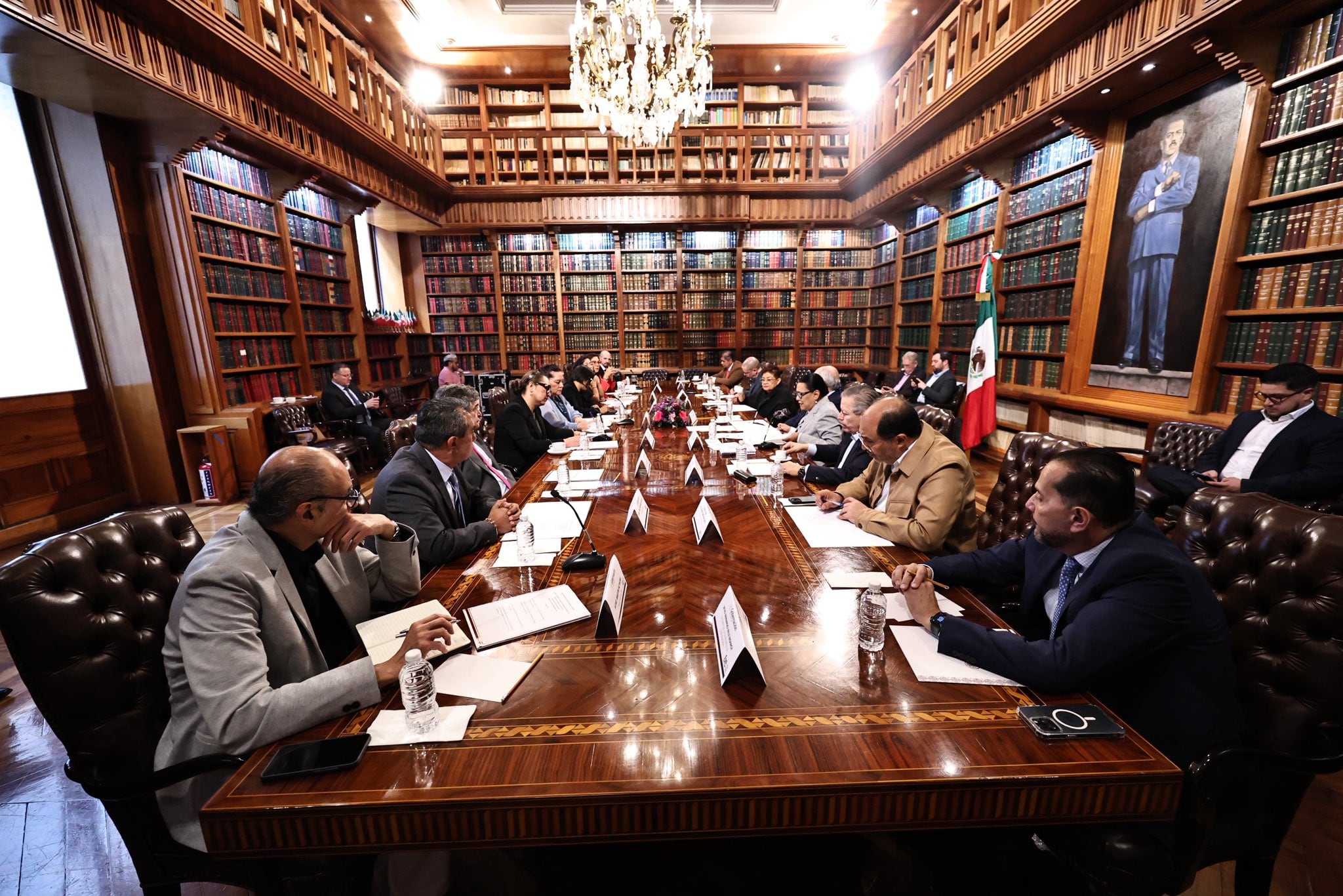 INE y Comisión Presidencial logran acuerdo sobre reforma electoral con apoyo de Rosa Icela Rodríguez