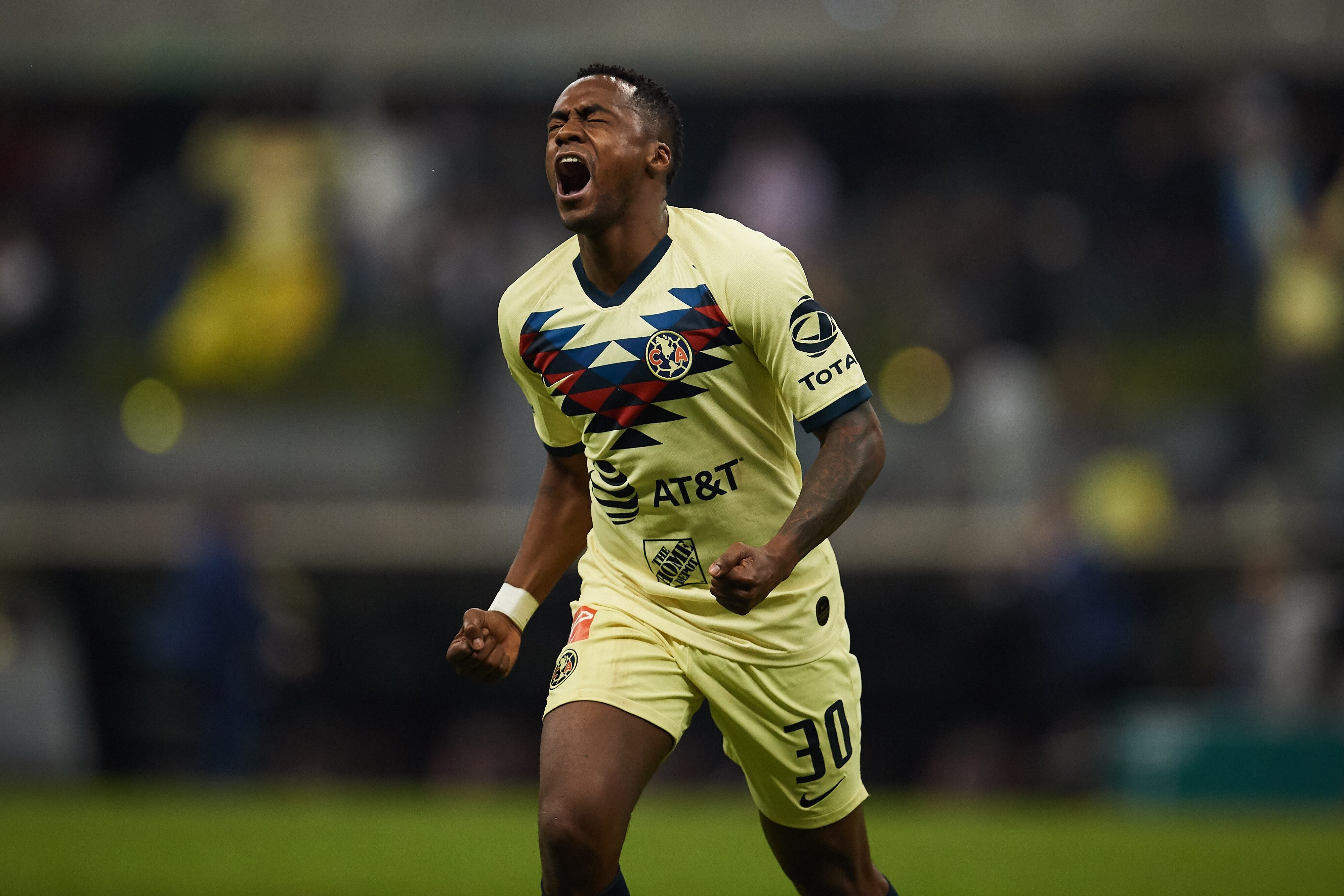 Ibarra quedó separado de América