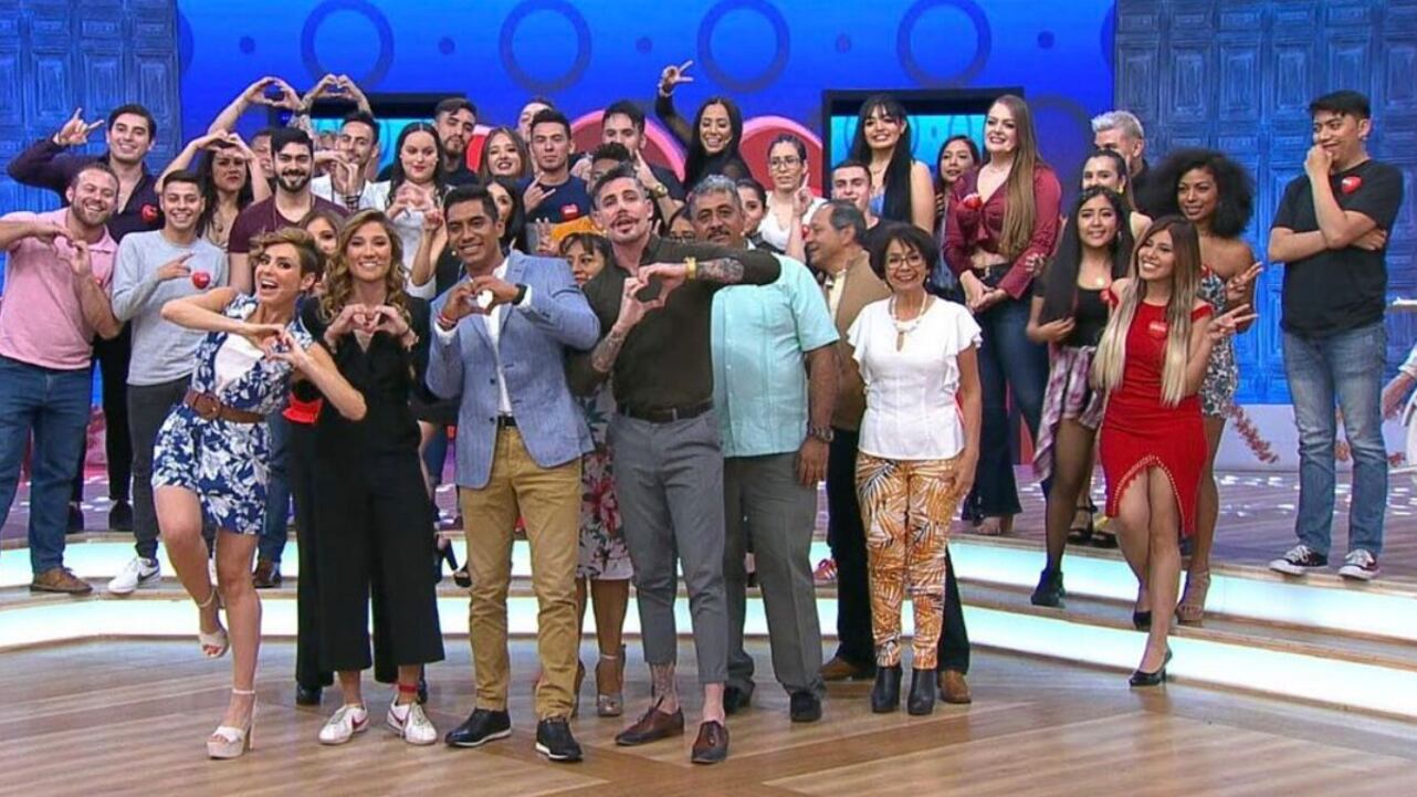 Acusan a producción de “Enamorándonos” de exponer al público al Covid-19