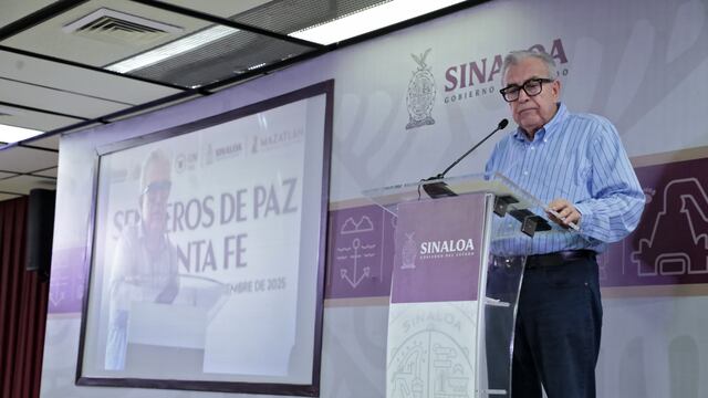 El gobernador de Sinaloa, Rubén Rocha Moya, reiteró su compromiso por restablecer la seguridad en el estado.