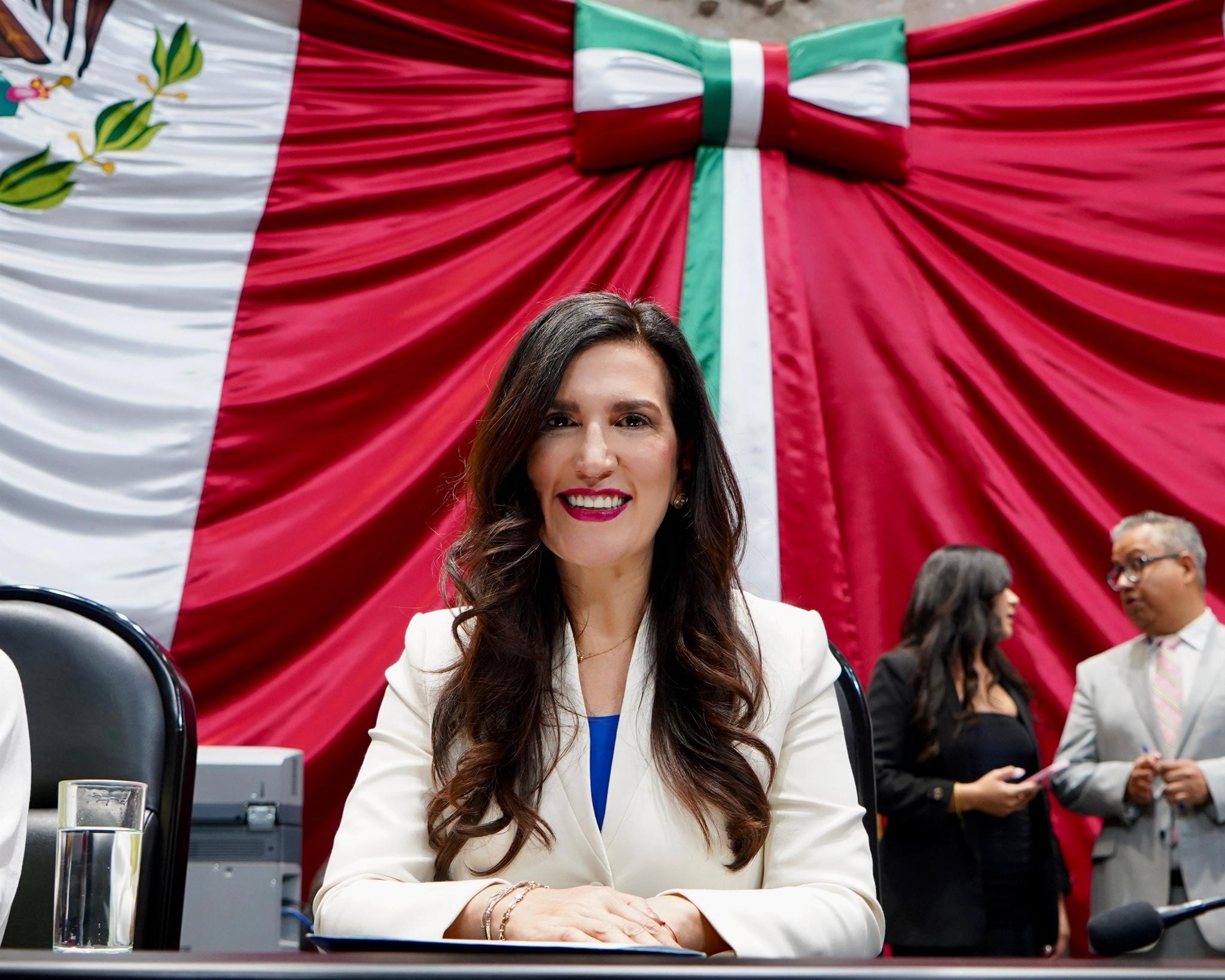 Kenia López Rabadán promete respeto al debate en la Cámara de Diputados