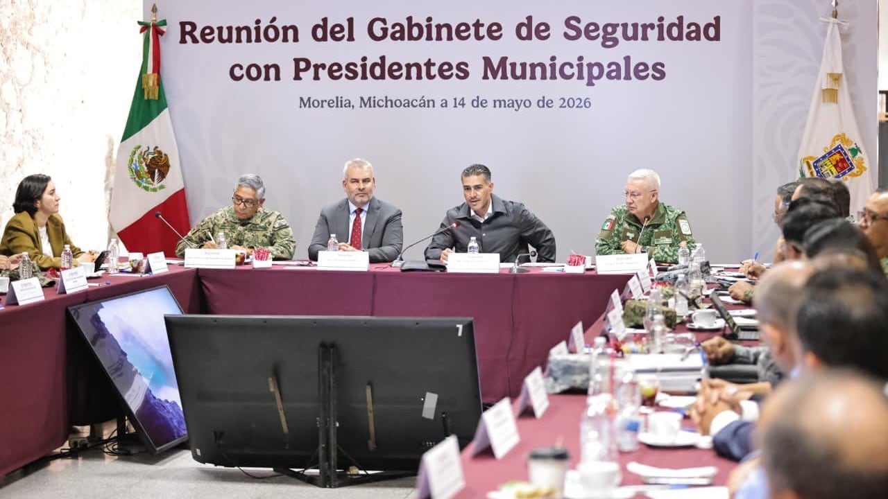 Omar García Harfuch encabeza reunión de seguridad en Michoacán