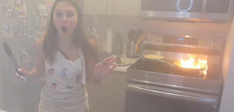 Streamer quema su cocina en directo