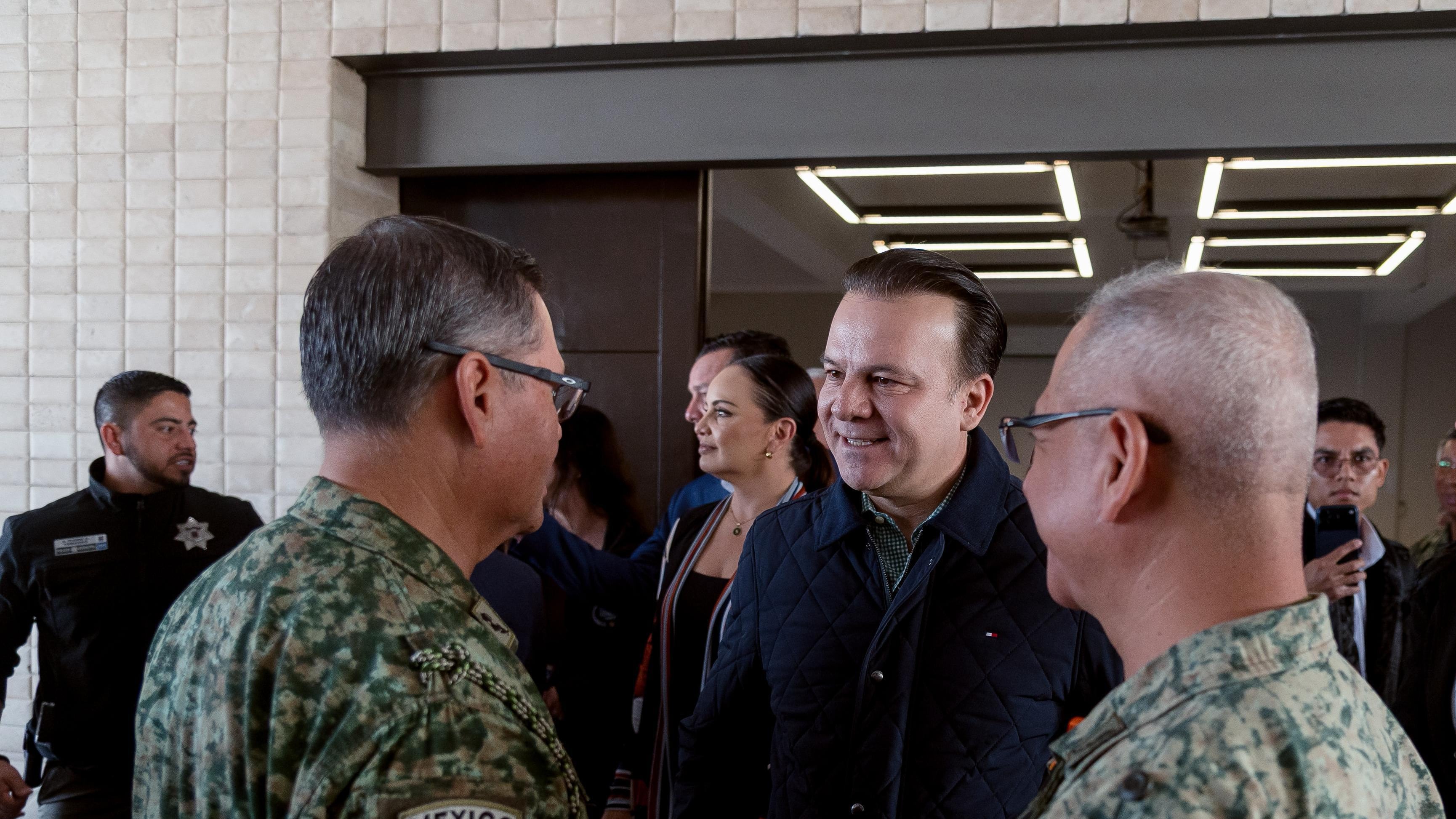 Esteban Villegas y Manolo Jiménez acuerdan nuevas acciones de seguridad