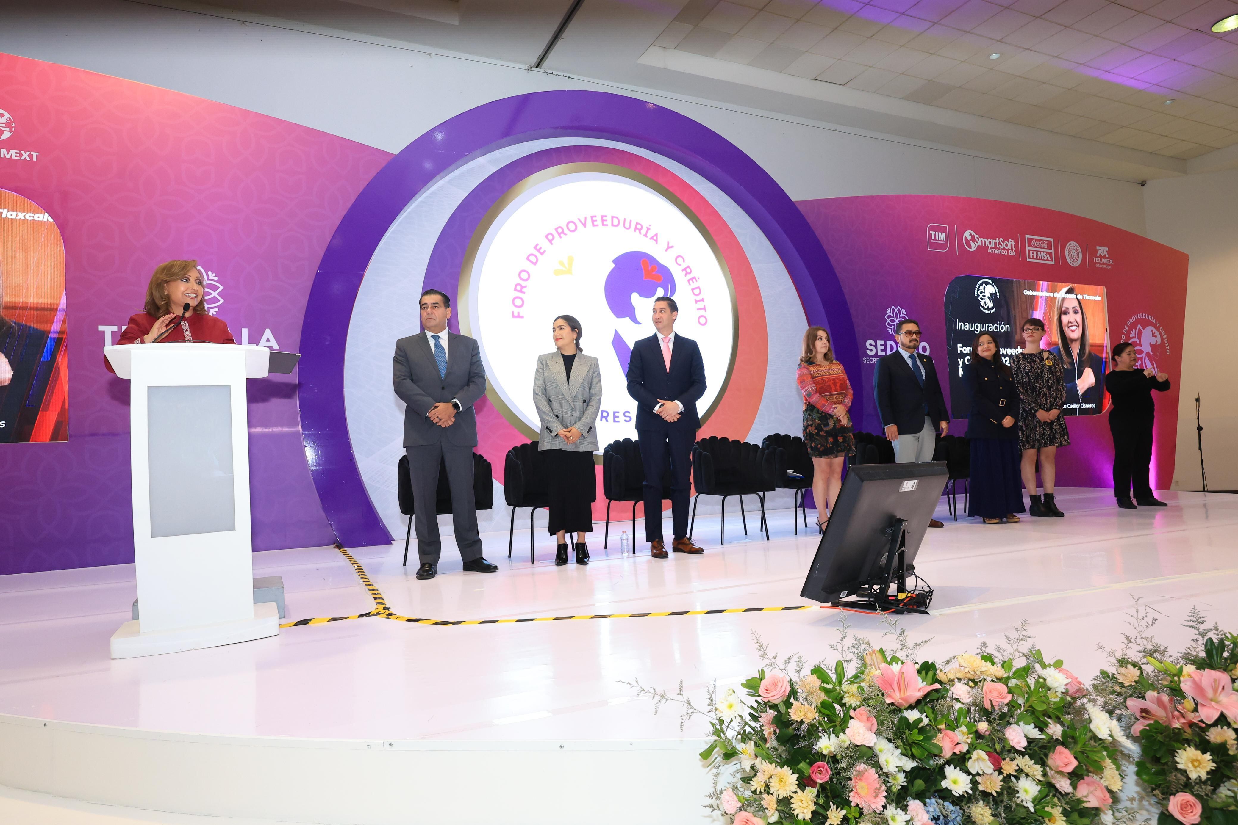 Lorena Cuéllar ratifica su compromiso con el empoderamiento económico de las mujeres