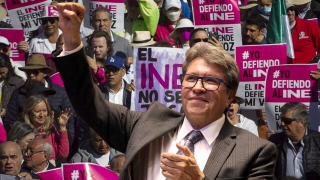 Ricardo Monreal pide a diputados y senadores escuchar a quienes participaron en la marcha del INE del 13 de noviembre