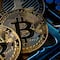 El narcotráfico de México lava dinero con criptomonedas; Estados Unidos descubrió red de blanqueo