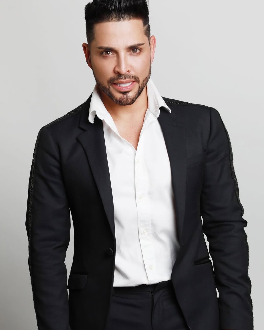 Omar Suárez, productor.