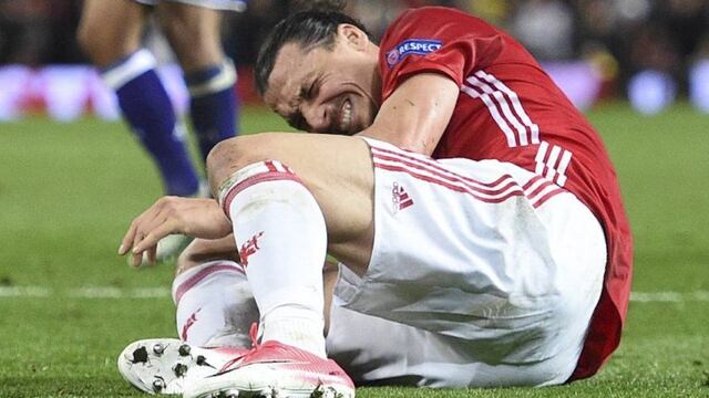 Zlatan salió de cambio en el partido de la Europa League