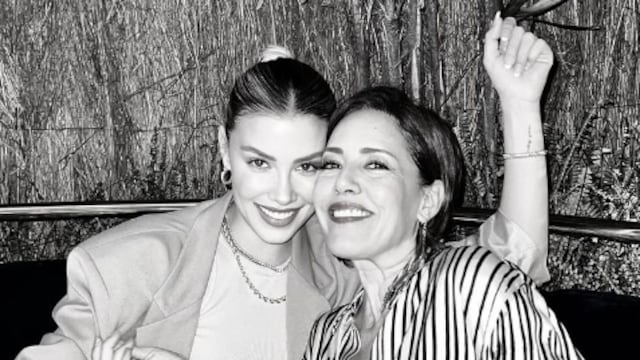 Michelle Salas y Stephanie Salas