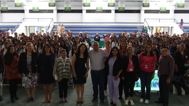 Homero Meneses inaugura tercer bloque de Tecnolochicas Tlaxcala