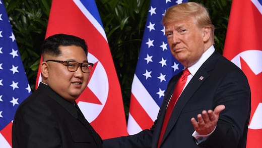 “Le dejaremos saber”: Trump responde si se reunirá con Kim Jong-un en su viaje a Asia