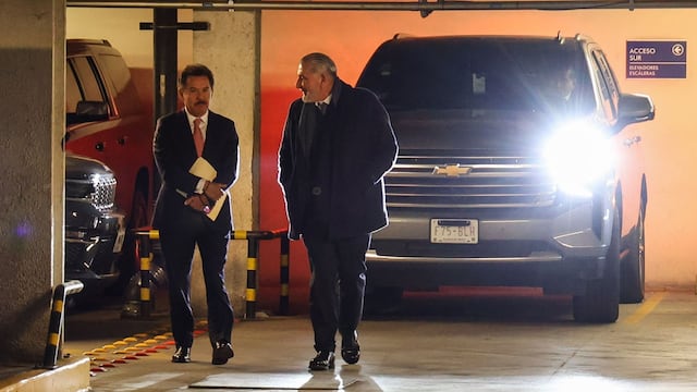 Ignacio Mier, vicecoordinador de Morena en el Senado, y Adán Augusto López, coordinador de Morena en el Senado, salieron de Palacio Nacional reunión con la presidenta Claudia Sheinbaum Pardo