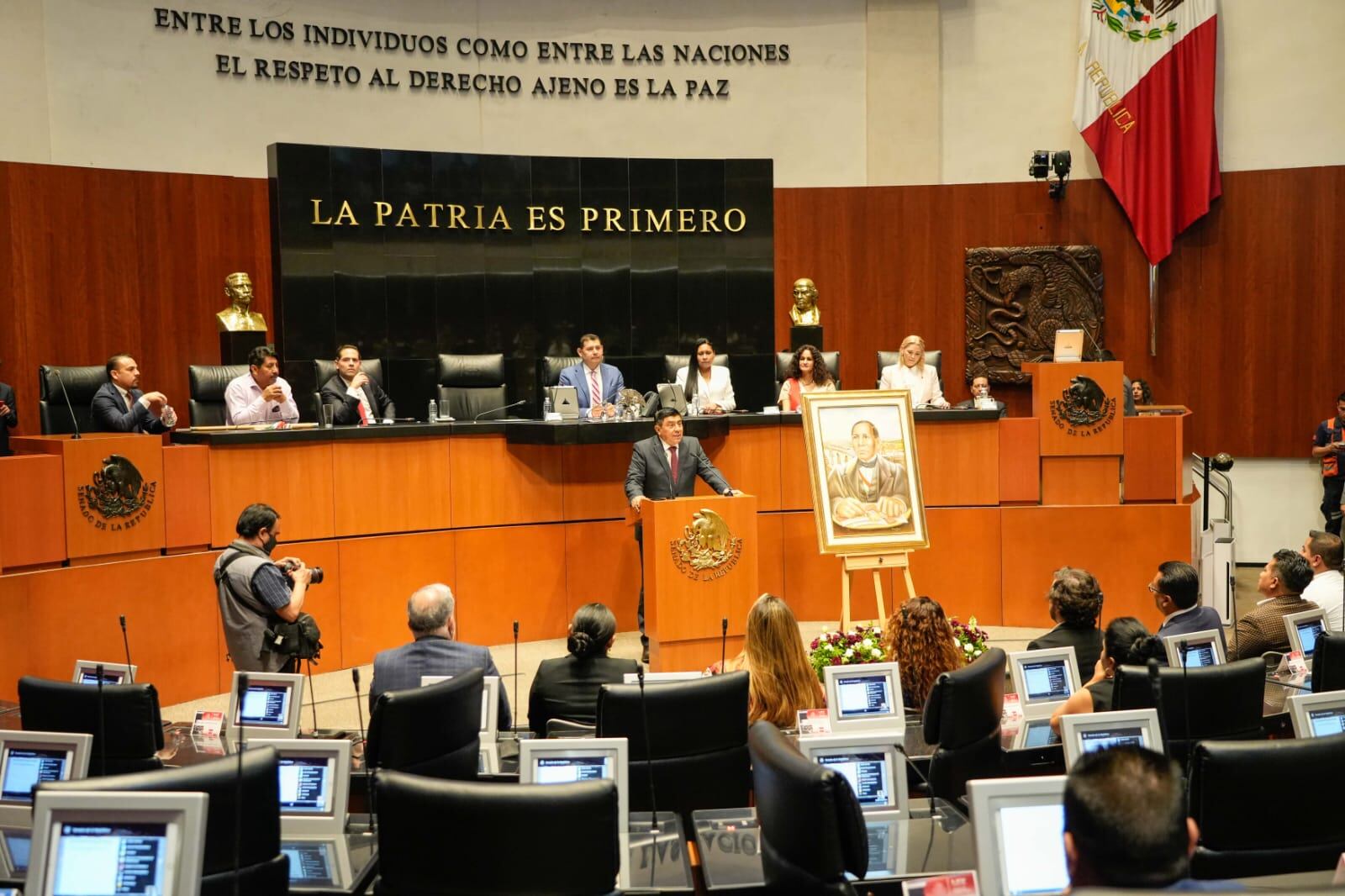 Salomón Jara resalta vida y obra de Benito Juárez