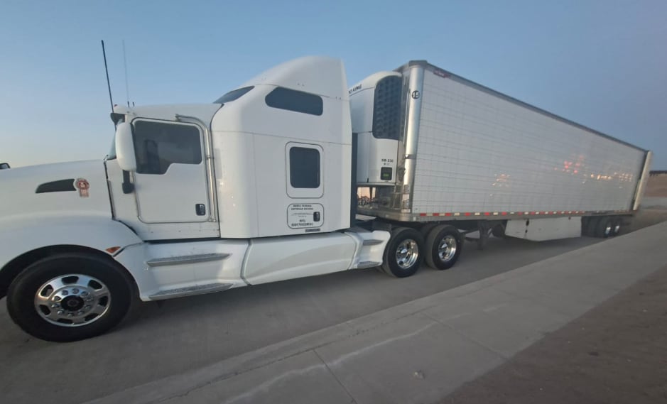 Tractocamión transportaba cocaína