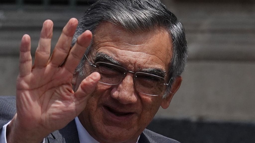 Américo Villarreal confirma que tiene visa y viaja a Estados Unidos
