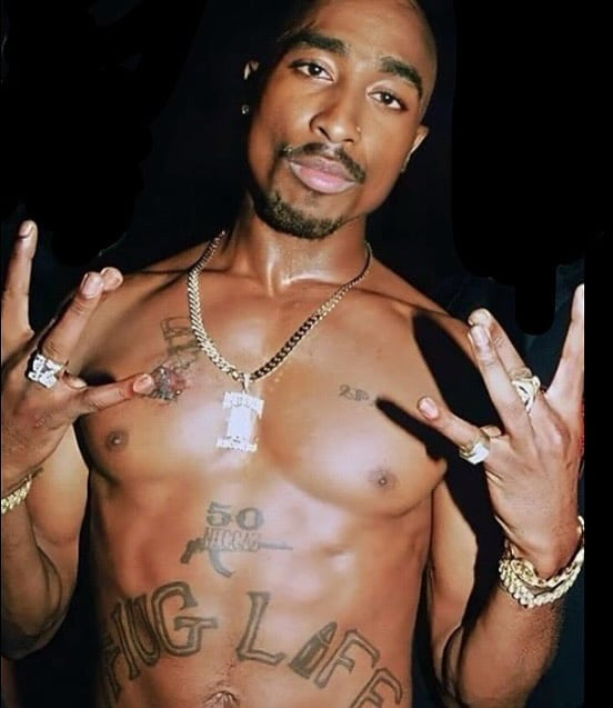 Tupac Shakur: El ícono que cambió la música y el activismo.
