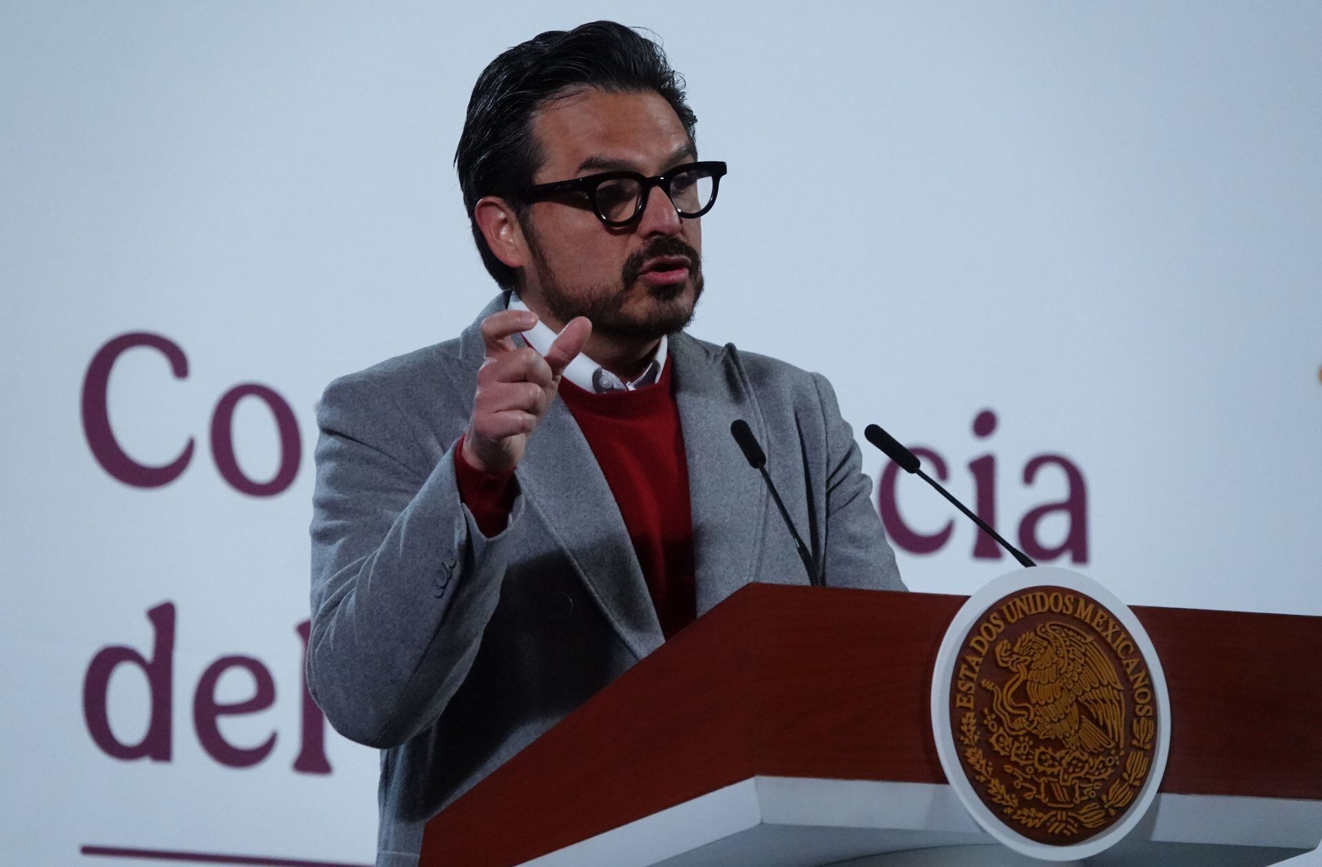 Zoé Robledo, director del IMSS