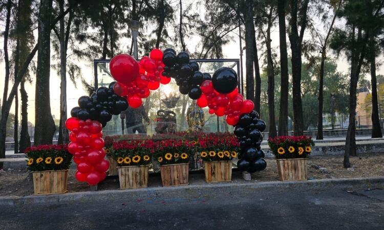 Altar satánico en Río Churubusco: Quitan supuesta ofrenda a la Santa Muerte en Iztacalco