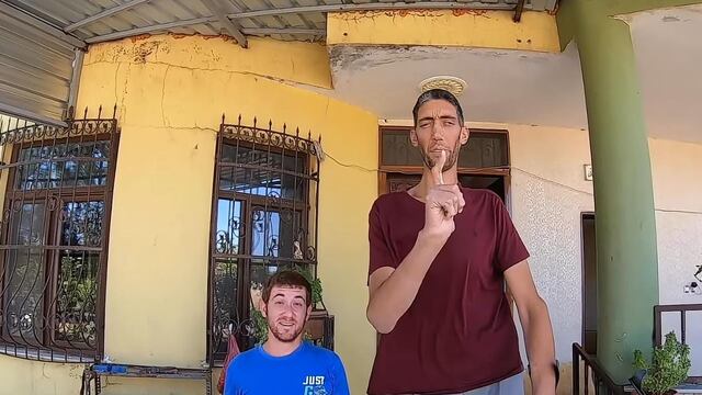 Sultan Kosen, el hombre más alto del mundo