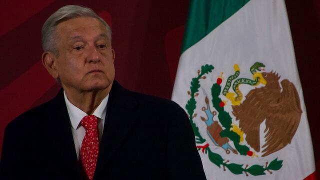 AMLO descarta golpe de Estado en México "está muy fantasioso"