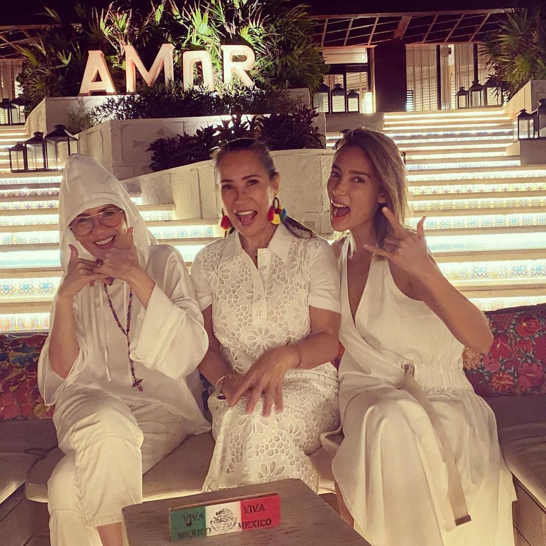 Yolanda Andrade, Cecilia Andrade y Marilé Andrade.