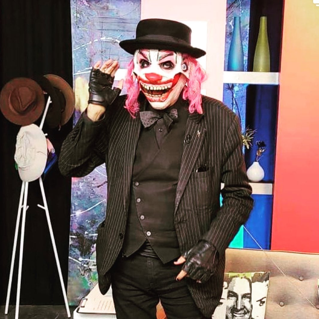 Kompayaso, comediante.