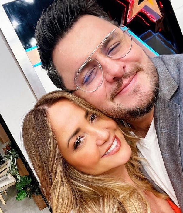 Andrea Legarreta y Paul Stanley