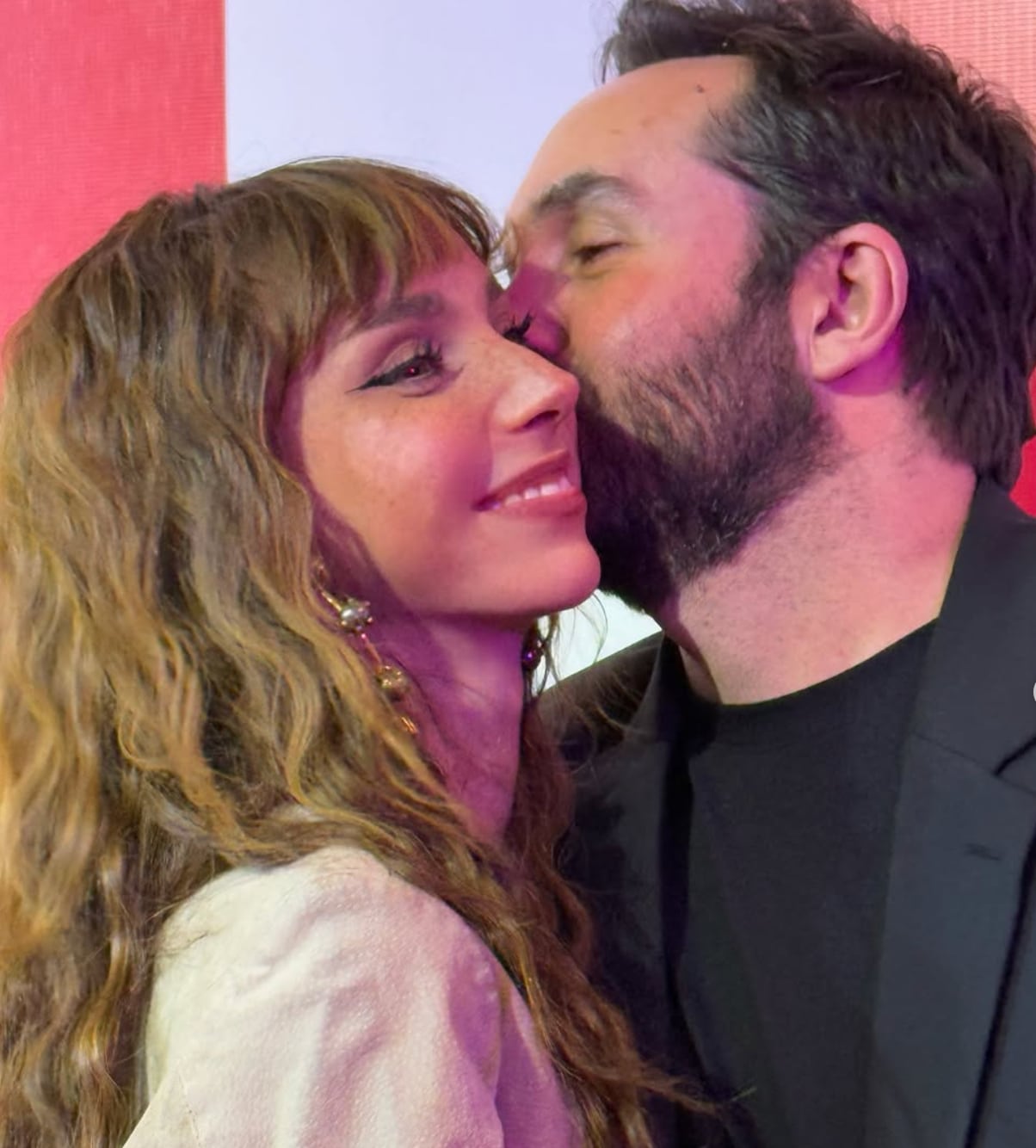 Nuevas fotos de Natalia Téllez siendo amada por Antonio Zabala