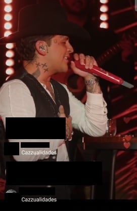 Le recuerdan a Christian Nodal a Cazzu mientras le canta a Ángela Aguilar.
