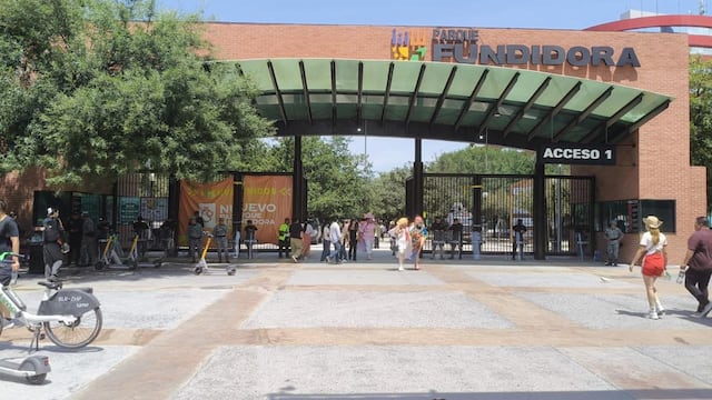 Monterrey decomisa mercancía en operativo de comercio durante el fin de semana.