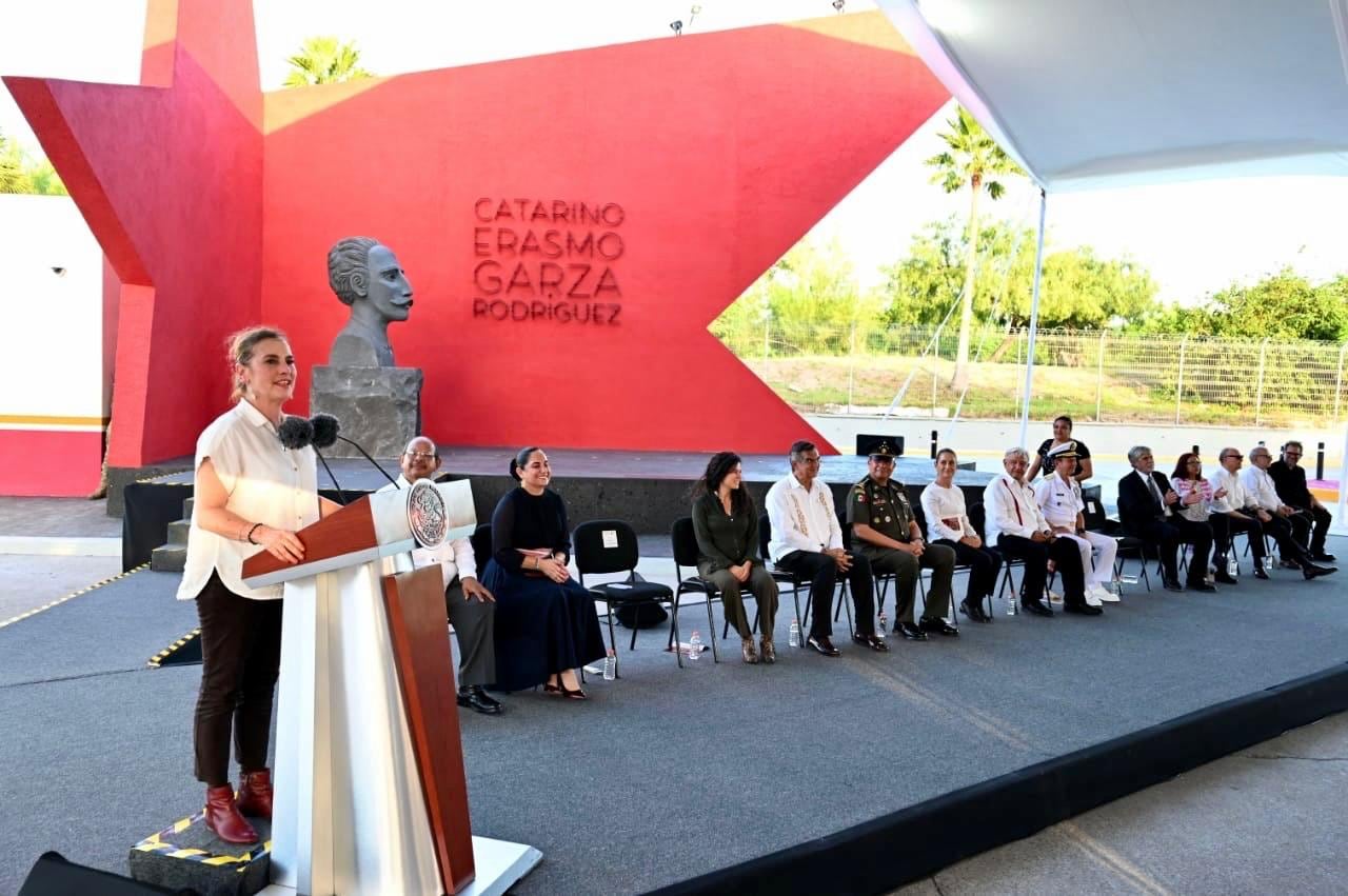 Estatua de Catarino Garza en Matamoros, Tamaulipas