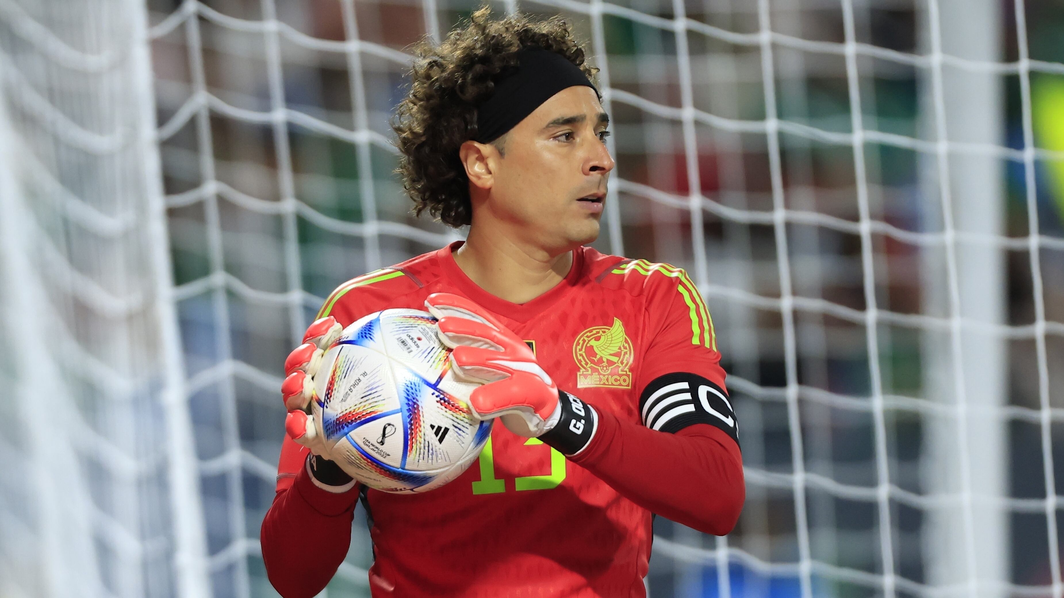 Memo Ochoa se queda sin DT: AEL Limassol cesa a Paolo Tramezzani a semanas de su llegada