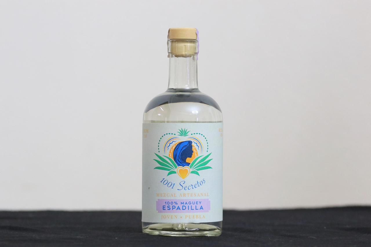 Puebla se consolida como líder en mezcal tras ganar 91 galardones.