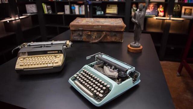 Artículos de la escritora Elena Poniatowska que se pueden ver en la fundación