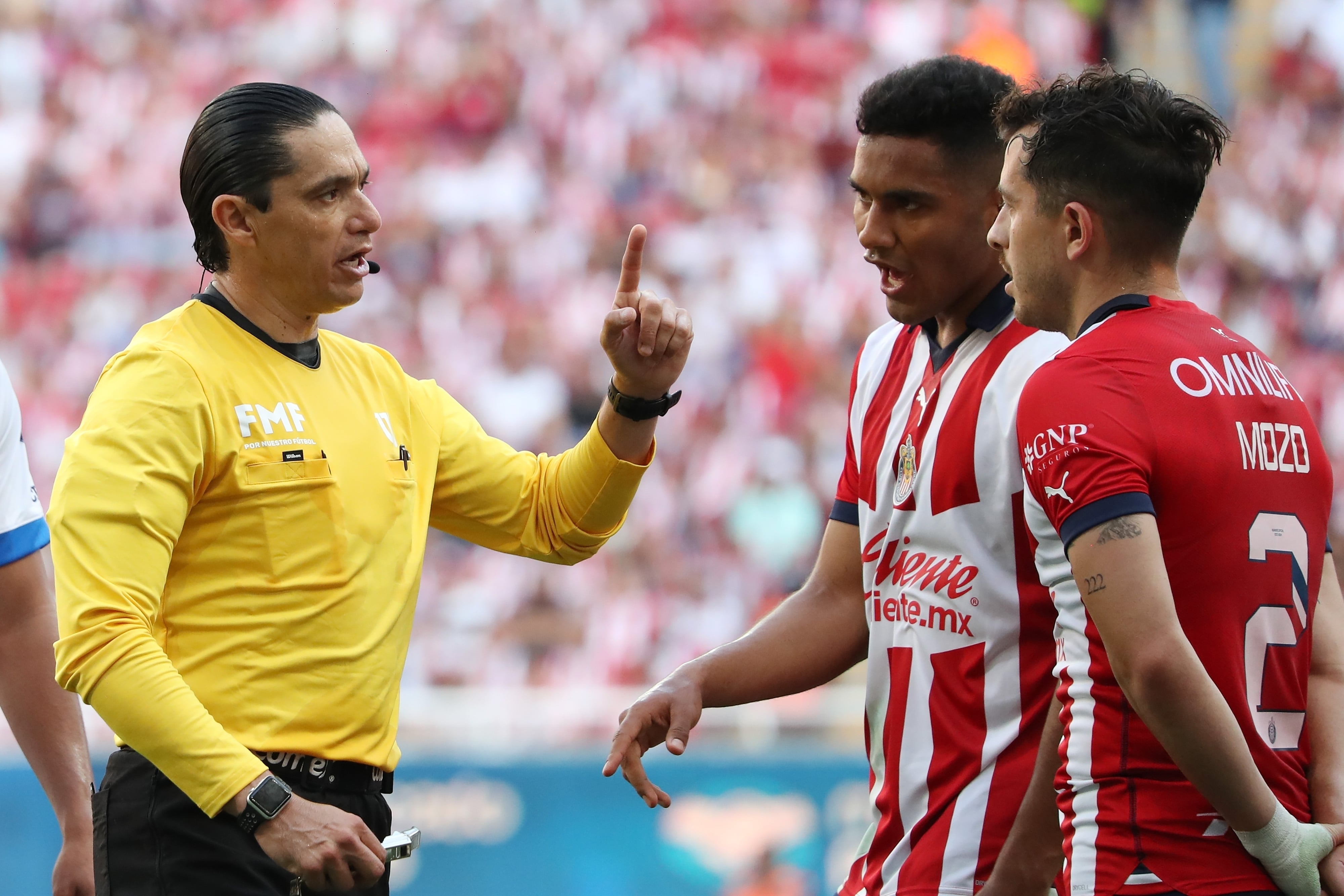 Club Chivas.