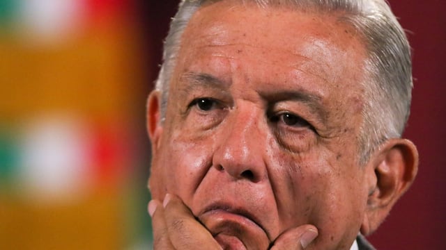 Un hombre burló la seguridad de Palacio Nacional durante la mañanera de AMLO