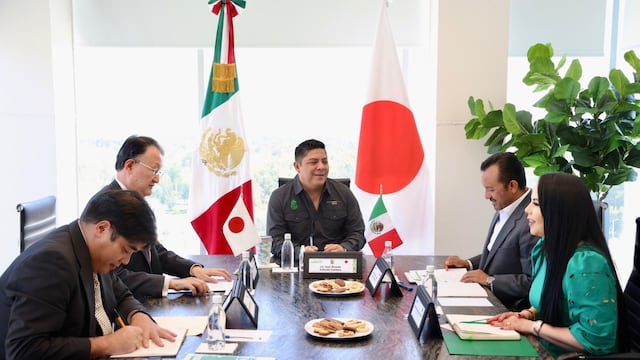 Ricardo Gallardo sostuvo reunión con Cónsul General de Japón en León, Takero Aoyama.